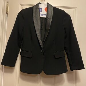 BB Dakota Black Blazer